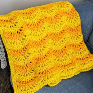 VTG Sunburst Crochet Blanket Yellow Orange Sofa Chair Cover 66x21 Scallop Edge